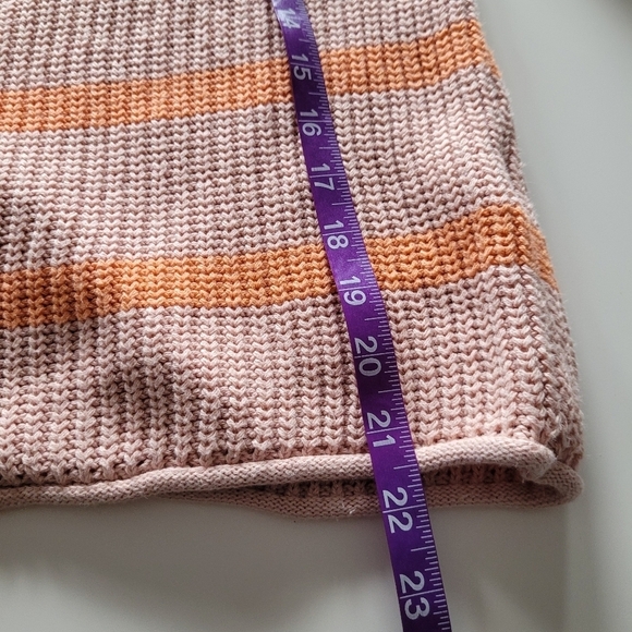 American Eagle stripped v- neck knit sweater - Picture 5 of 10